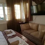 πολυτελής με θέα τον θερμαϊκό Villa Tesalónica