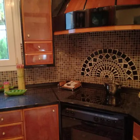 πολυτελής με θέα τον θερμαϊκό *