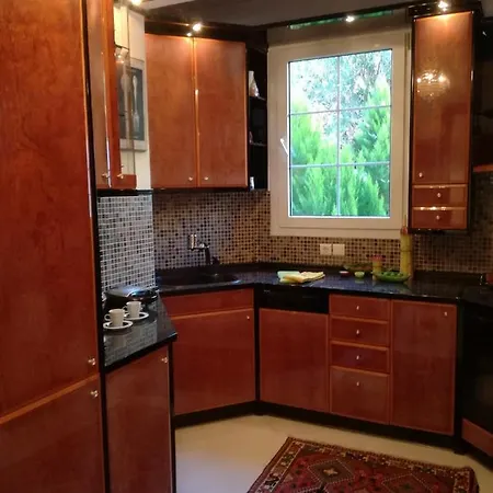 πολυτελής με θέα τον θερμαϊκό Thessaloniki