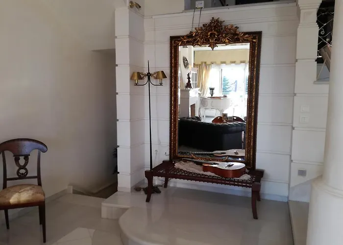 Villa πολυτελής με θέα τον θερμαϊκό *