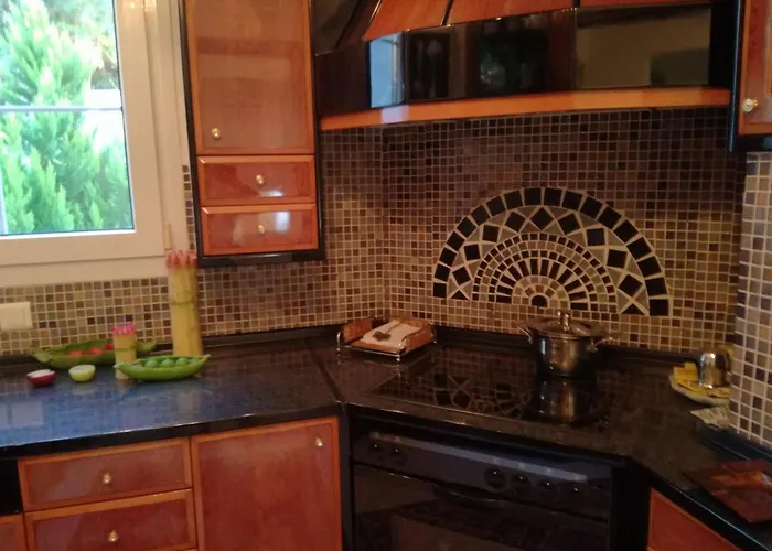 πολυτελής με θέα τον θερμαϊκό *