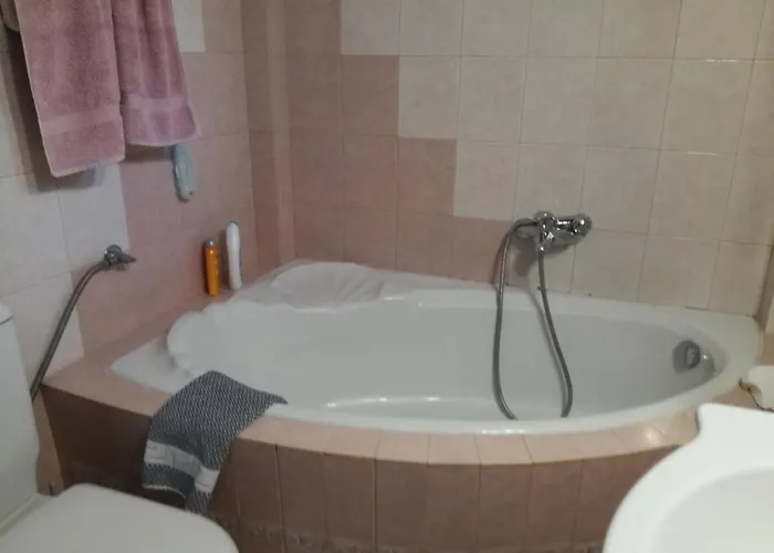 Villa πολυτελής με θέα τον θερμαϊκό *